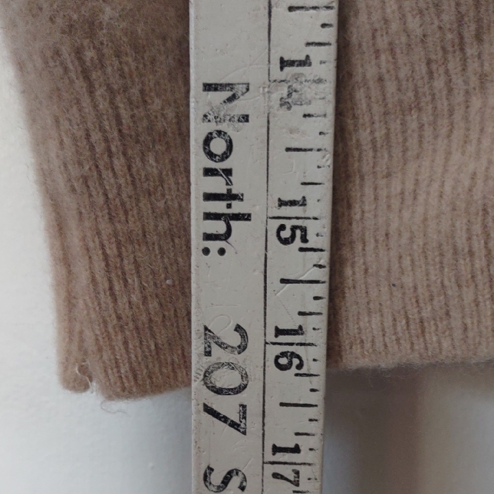 Panache Cozy Beige V-Neck Sweater Childrens Large 2 Ply Lambs Wool - Picture 3 of 8